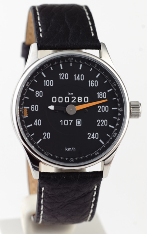 R/C 107 Tachometer Uhr